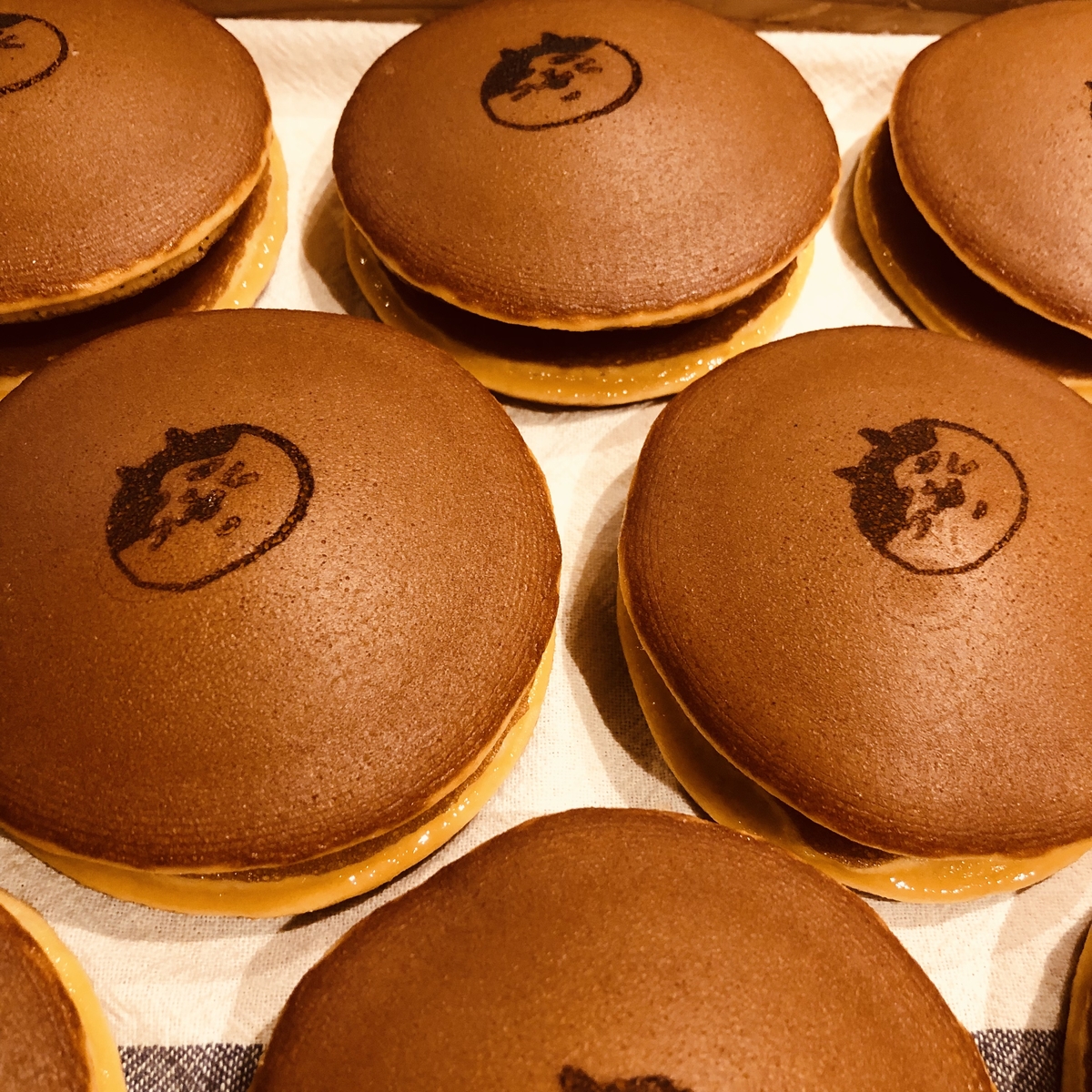 ♥︎選べる‎♥︎おすわり猫ちゃんのどら焼きプレート 抹茶クリーム